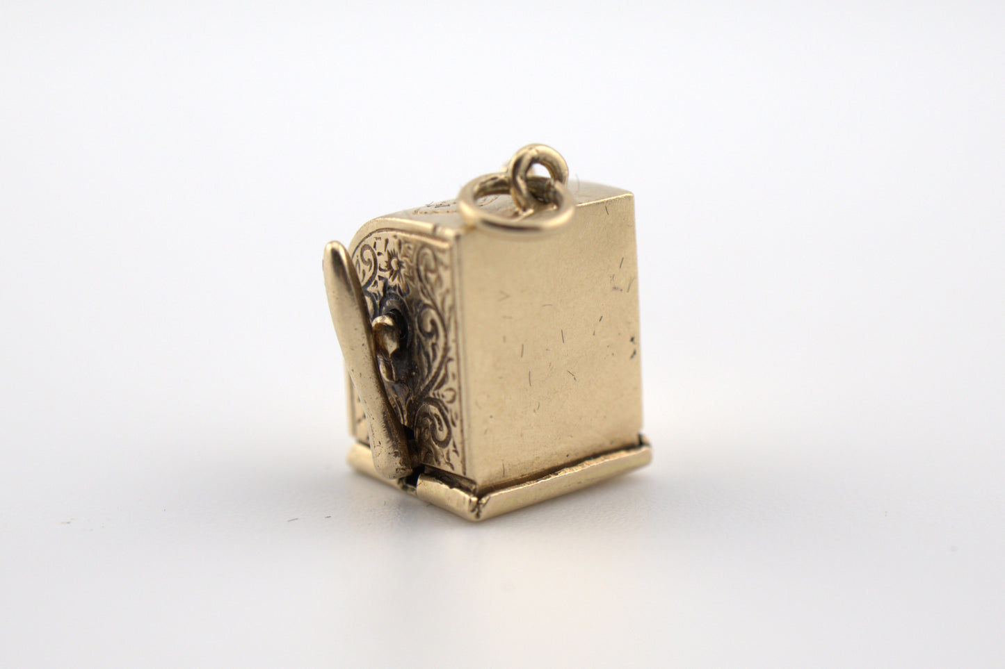 14k Gold Vintage Mechanical Slot Machine charm