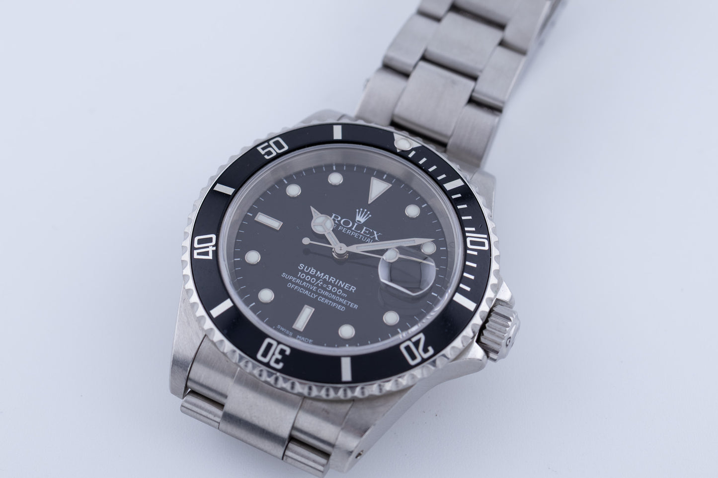 2001 Rolex Submariner Date Black | Stainless Steel Watch 16610 40mm